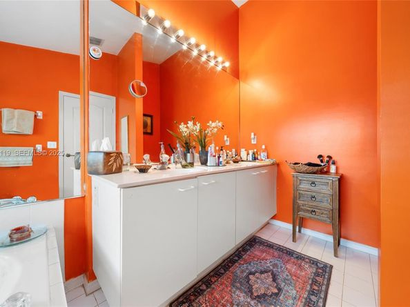 13214 NW 7th Dr, Plantation FL 33325