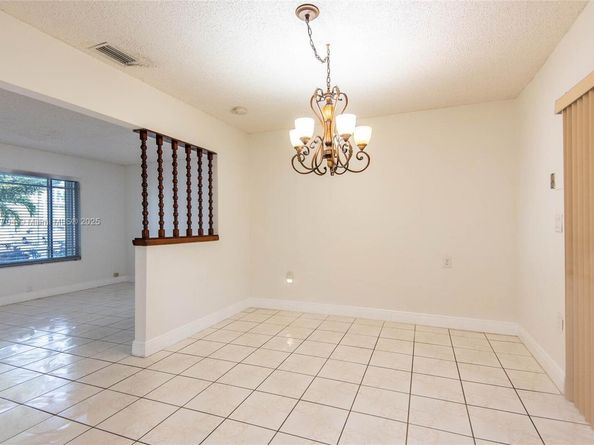 990 E 2nd St, Hialeah FL 33010