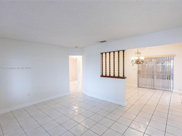 990 E 2nd St, Hialeah FL 33010