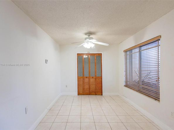 990 E 2nd St, Hialeah FL 33010