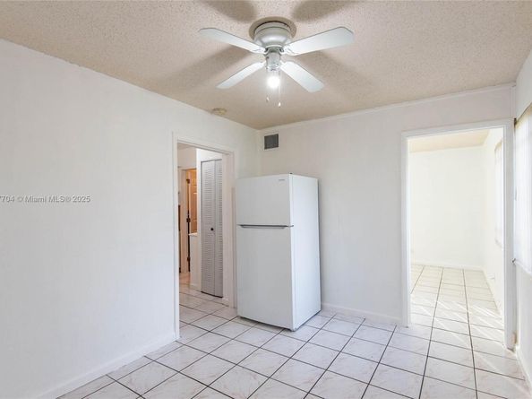 990 E 2nd St, Hialeah FL 33010