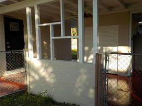 10020 Dominican Dr, Cutler Bay FL 33189