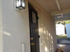 10020 Dominican Dr, Cutler Bay FL 33189