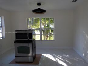 10020 Dominican Dr, Cutler Bay FL 33189