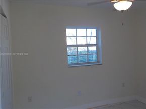 10020 Dominican Dr, Cutler Bay FL 33189