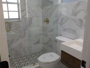 10020 Dominican Dr, Cutler Bay FL 33189