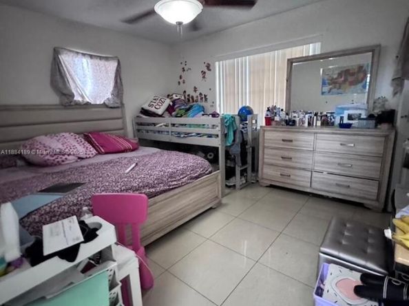 955 SW 75th Ave, Miami FL 33144