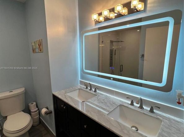 6014 SW 162nd Pl, Miami FL 33193