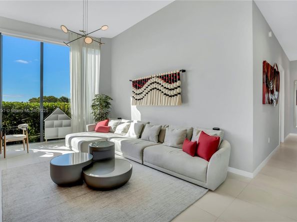 2811 S Bayshore Dr 4A, Miami FL 33133