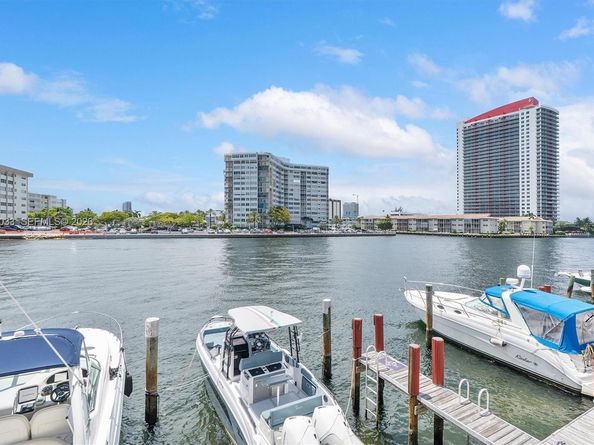 1865 S Ocean Dr 11J, Hallandale Beach FL 33009