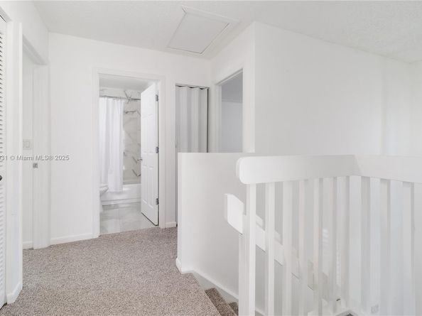 10781 NW 12 Dr, Plantation FL 33322