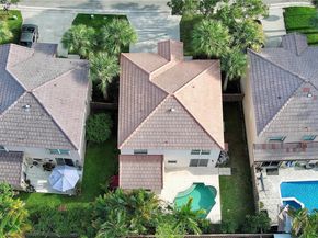 10781 NW 12 Dr, Plantation FL 33322