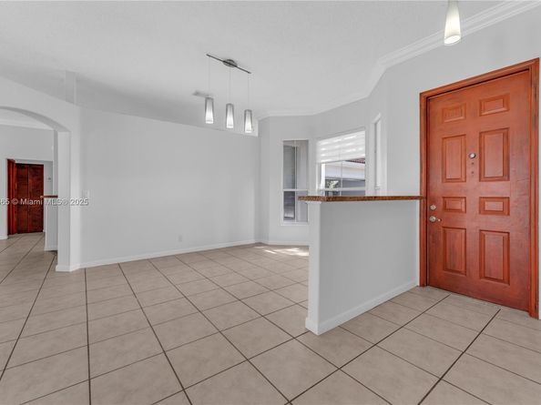 5355 SW 34th Way, Hollywood FL 33312