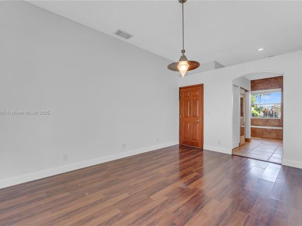 5355 SW 34th Way, Hollywood FL 33312