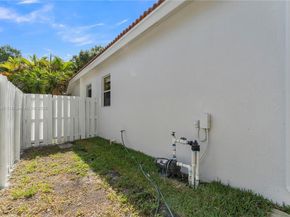 5355 SW 34th Way, Hollywood FL 33312