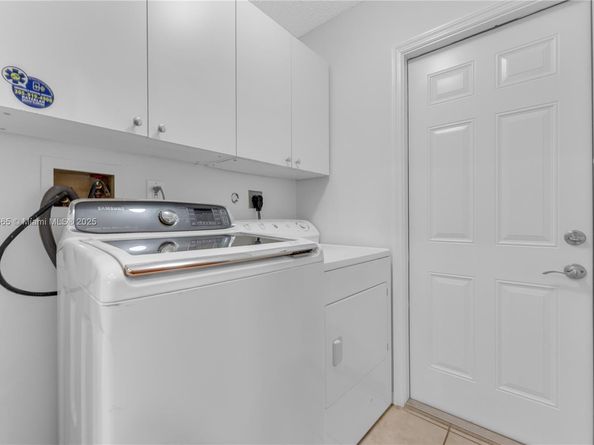 5355 SW 34th Way, Hollywood FL 33312