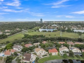 5355 SW 34th Way, Hollywood FL 33312