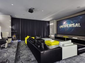 55 SW 9th St PH4501, Miami FL 33130