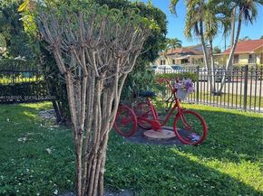 431 NW 32nd Ct, Miami FL 33125