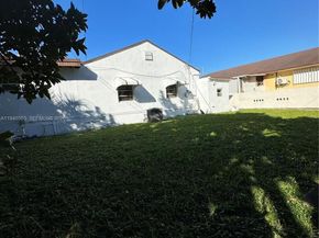 431 NW 32nd Ct, Miami FL 33125