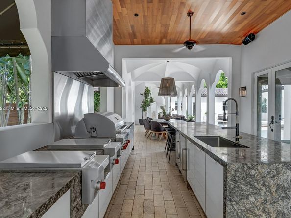 12650 SW 77th Ave, Pinecrest FL 33156