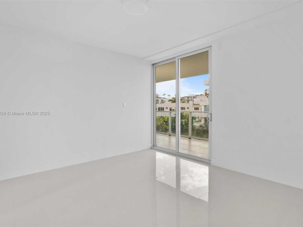 1150 101st St 402, Bay Harbor Islands FL 33154