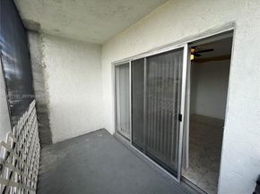 3710 NW 21st St 211, Lauderdale Lakes FL 33311