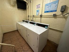 3710 NW 21st St 211, Lauderdale Lakes FL 33311