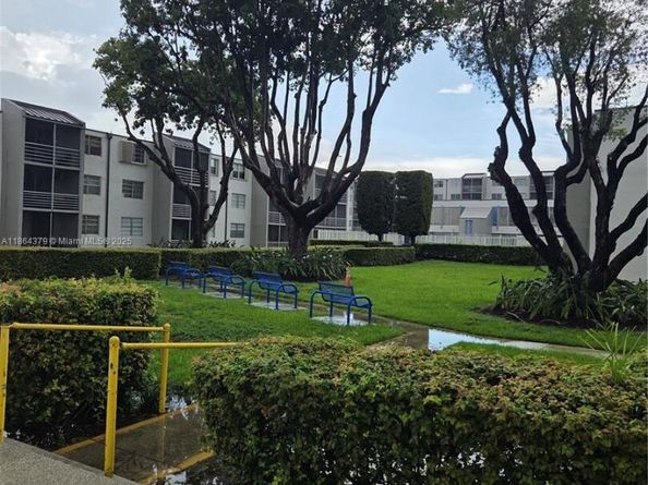 14165 SW 87th St D103, Miami FL 33183