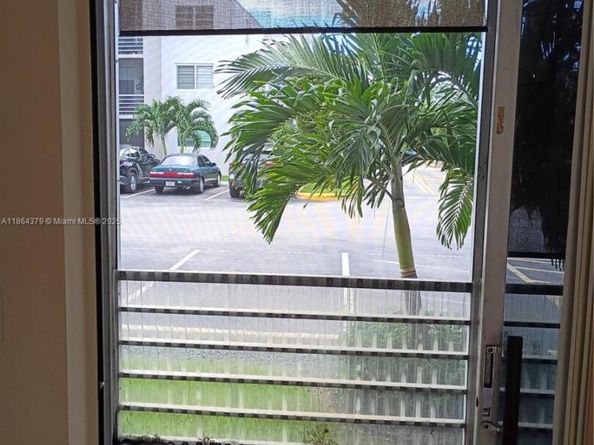 14165 SW 87th St D103, Miami FL 33183