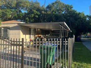 1342 NW 42nd St, Miami FL 33142