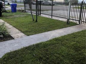 1342 NW 42nd St, Miami FL 33142