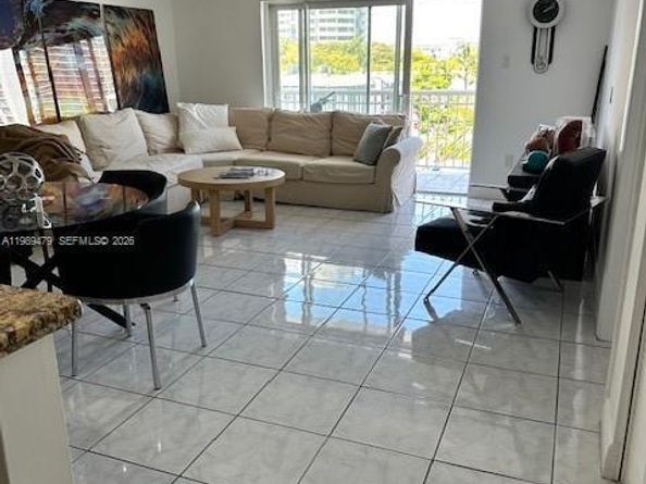 3601 NE 170th St 406, North Miami Beach FL 33160