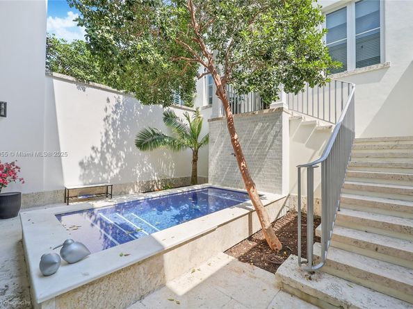 647 Almeria Ave, Coral Gables FL 33134