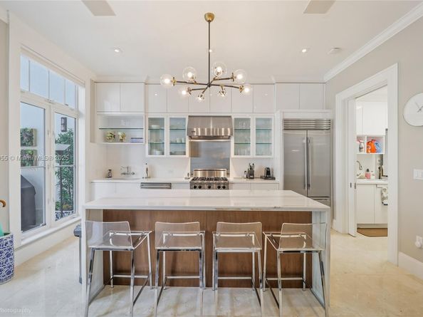 647 Almeria Ave, Coral Gables FL 33134
