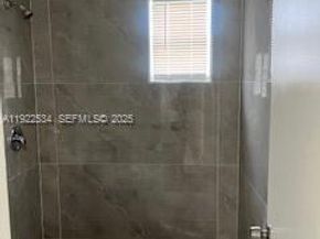 15321 NW Railroad Dr, Miami Gardens FL 33054