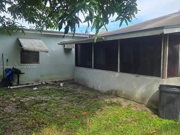 2016 Eagle Dr, Palm Beach FL 33409