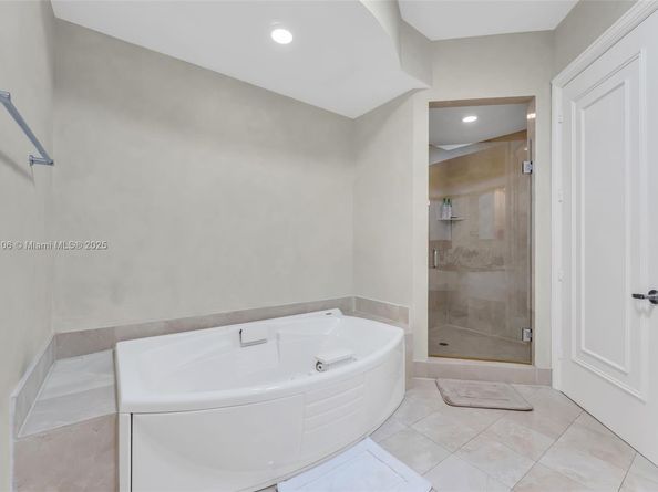 18101 Collins Ave 708, Sunny Isles Beach FL 33160