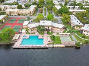 300 Berkley Rd 107, Hollywood FL 33024