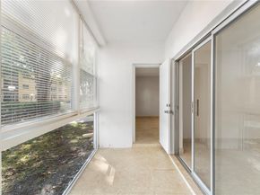 300 Berkley Rd 107, Hollywood FL 33024