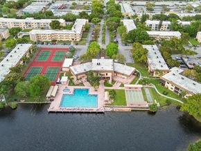 300 Berkley Rd 107, Hollywood FL 33024