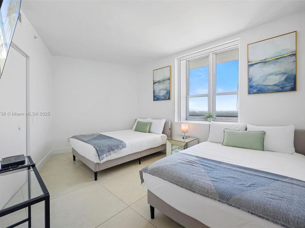 4111 S Ocean Dr 3002, Hollywood FL 33019