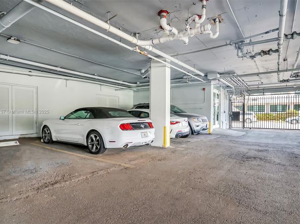 8233 Harding Ave 607, Miami Beach FL 33141