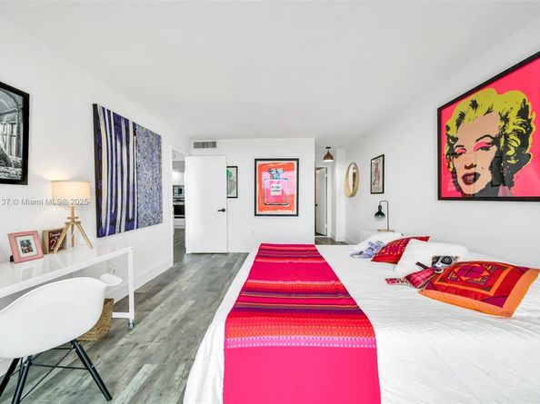 8233 Harding Ave 607, Miami Beach FL 33141