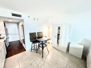 50 Biscayne Blvd 705, Miami FL 33132