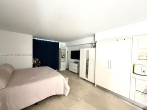 50 Biscayne Blvd 705, Miami FL 33132