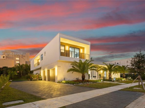 16773 S Botaniko Dr S, Weston FL 33326