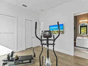 16773 S Botaniko Dr S, Weston FL 33326