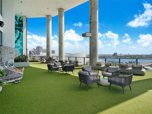 398 NE 5th Street 1515, Miami FL 33132