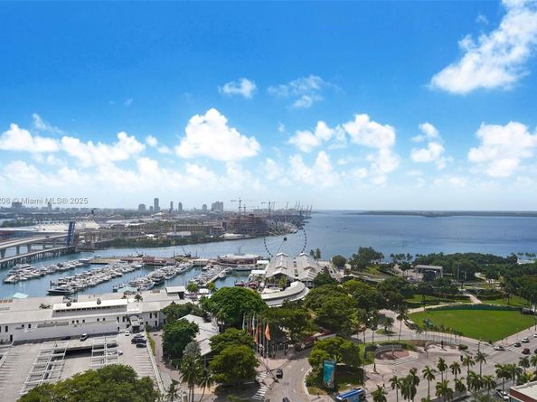 398 NE 5th Street 1515, Miami FL 33132